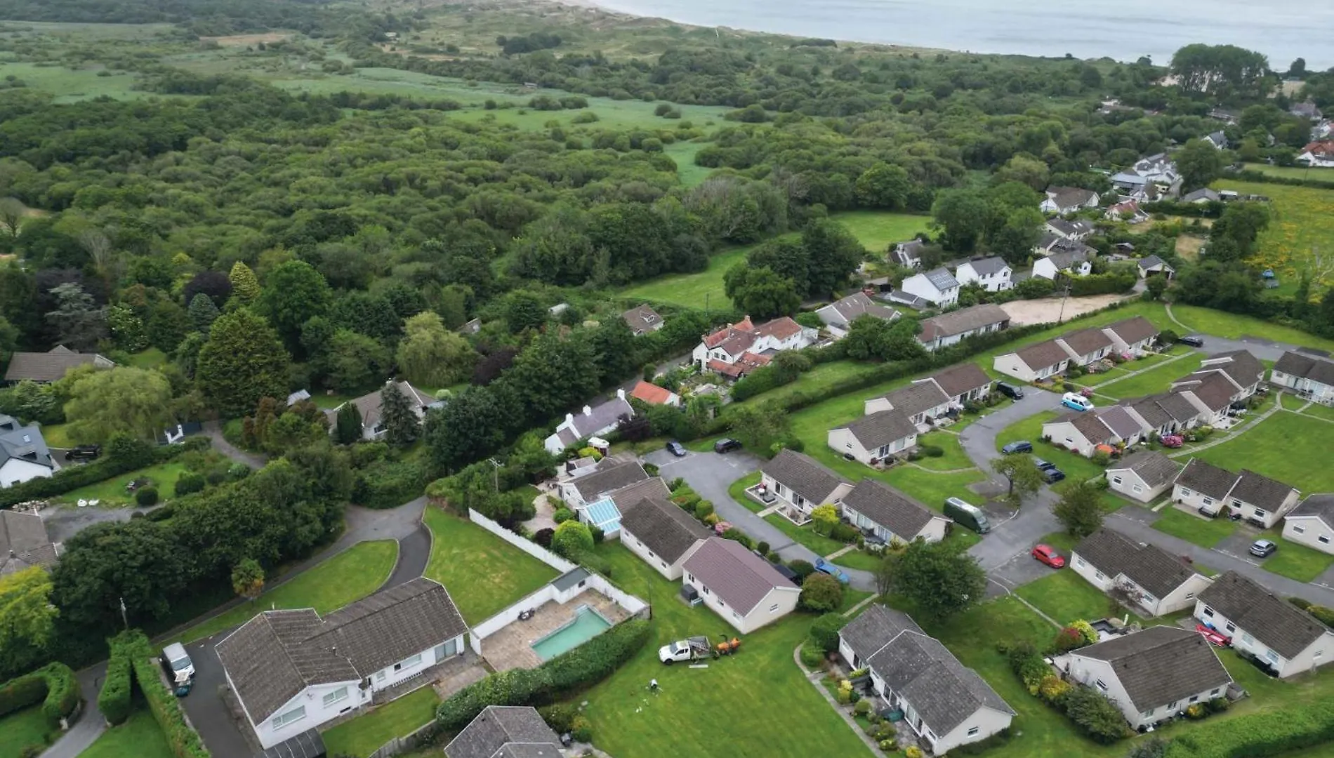 Bayview 3 - 2 Bedroom Chalet - Bayview Oxwich 0*,  United Kingdom