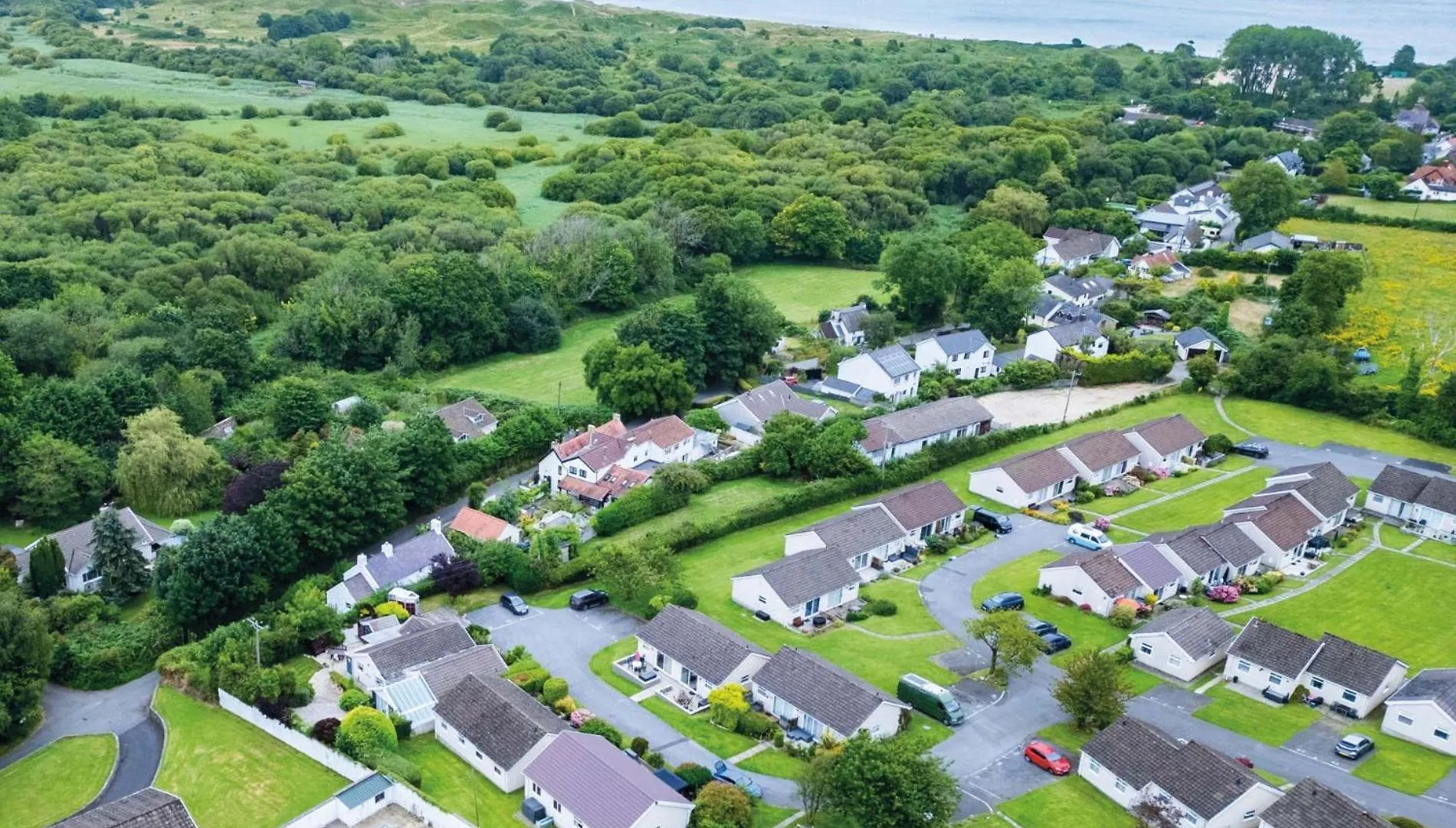 Bayview 3 - 2 Bedroom Chalet - Bayview Oxwich United Kingdom